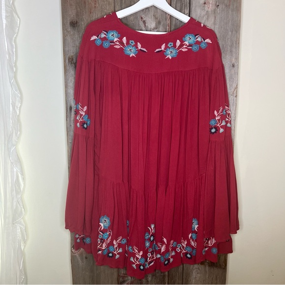 Free People Te Amo Red Floral Embroidered Dress Boho Flare Sleeve Flowy Small - Picture 11 of 16